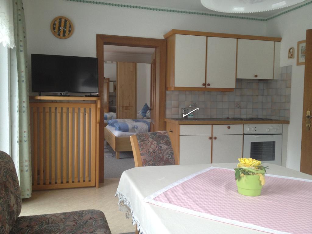 Haus Barbara Breuer Apartman Neukirchen am Großvenediger Szoba fotó
